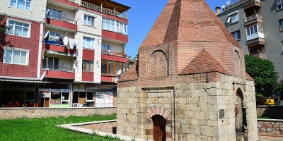 Esentimur Türbesi - Tokat