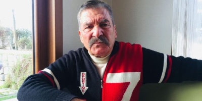 Hikmet Taşdemir: Sevilmeden Yapılmaz